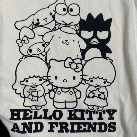 Gap/Sanrio Hello Kitty long sleeve tee, size‎ small (6-7), cotton/poly, kids - Picture 6 of 7